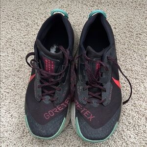 Nike Gore-Tex Trail Running Shoes